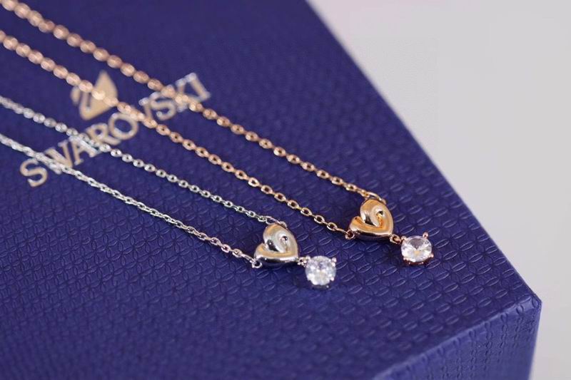 Swarovski Necklace 03yxh99